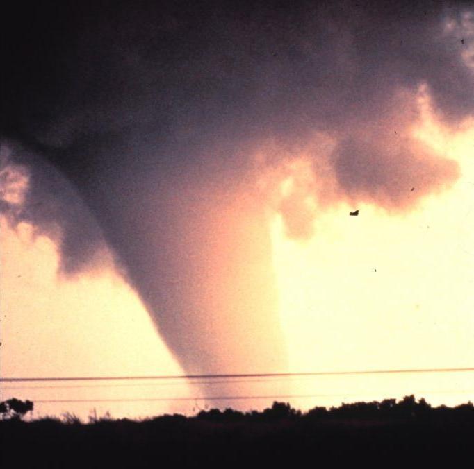 Tornado in Union City, OK, 1973-05-24, courtesy NOAA Photo Library.