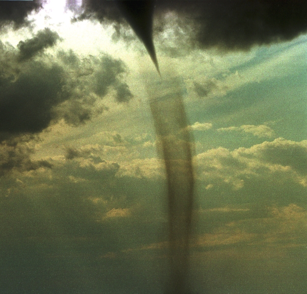 Condensation funnel and dust sheath in southeast Colorado, credit Linda Lusk, courtesy NCAR.